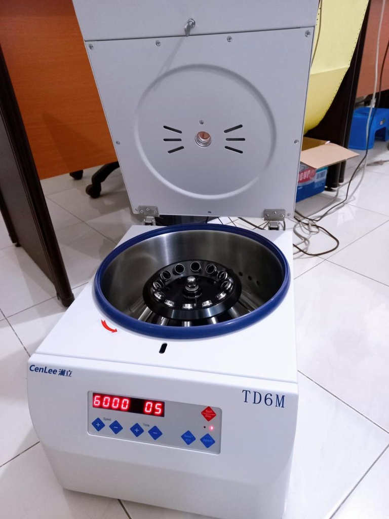 Digital Centrifuge 12 x 15ml 6000 rpm CENLEE TD6M