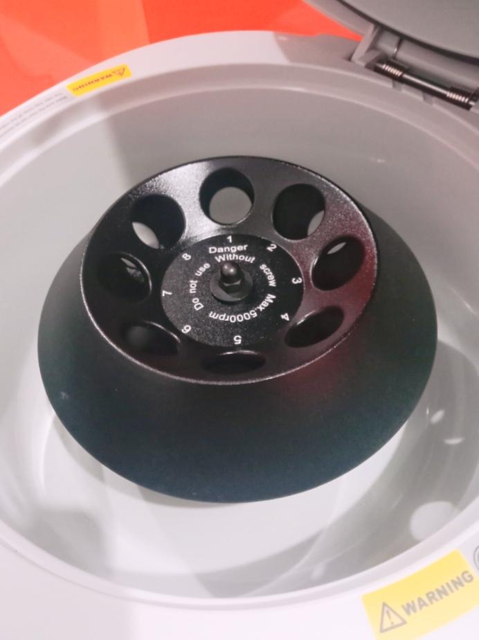 Centrifuge Low Speed 500 - 5000 RPM LC-8S JOANLAB