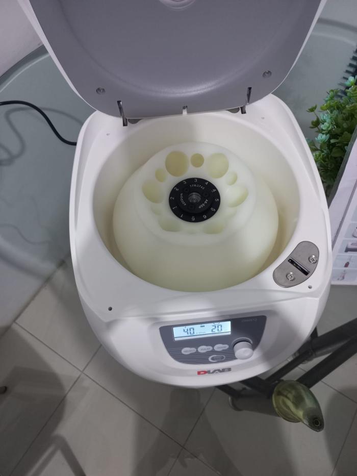 DLAB Clinical Centrifuge DM 0412 Speed 300-4500 RPM with Rotor A6-50P