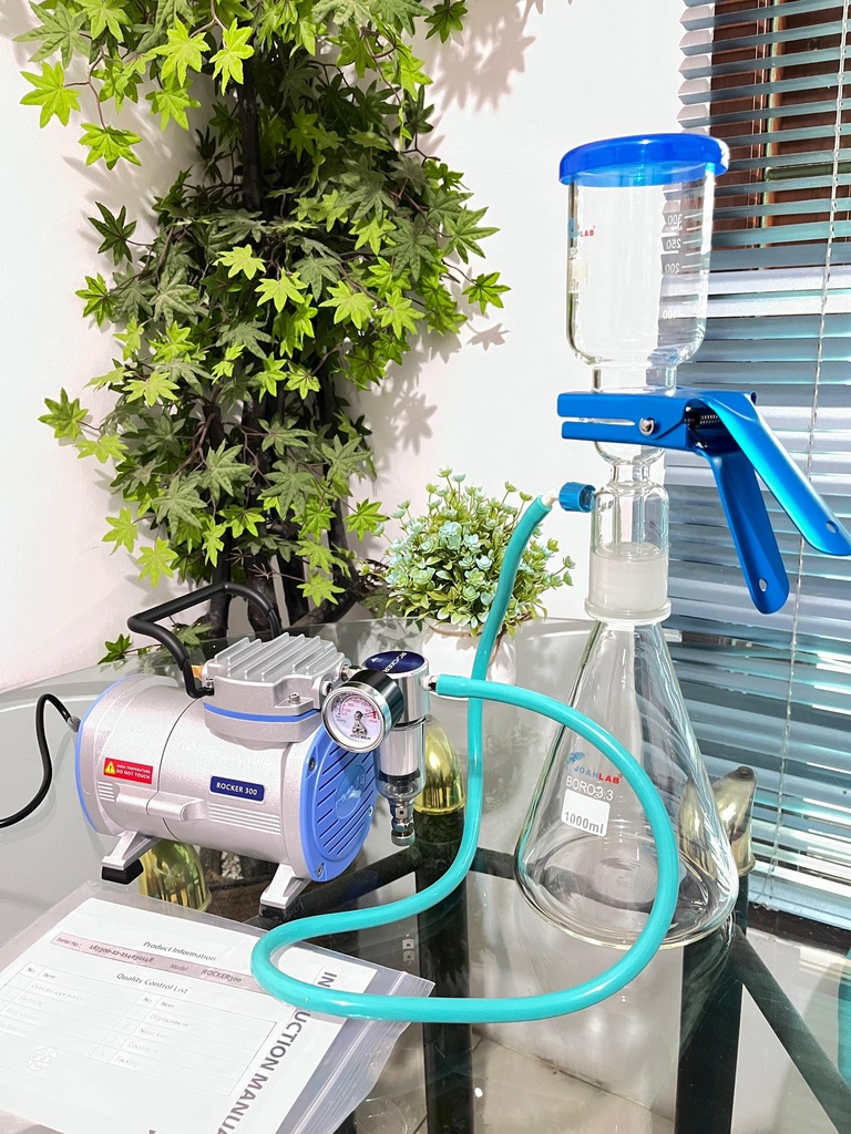 Set Glass Vacuum Filtration Apparatus Plus Vacuum Pump Rocker 300