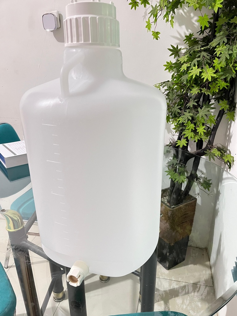 Nalgene Round Lab Carboy with Spigot, LDPE with PP Screw Cap, 20L, Thermo Scientific 2318-0050